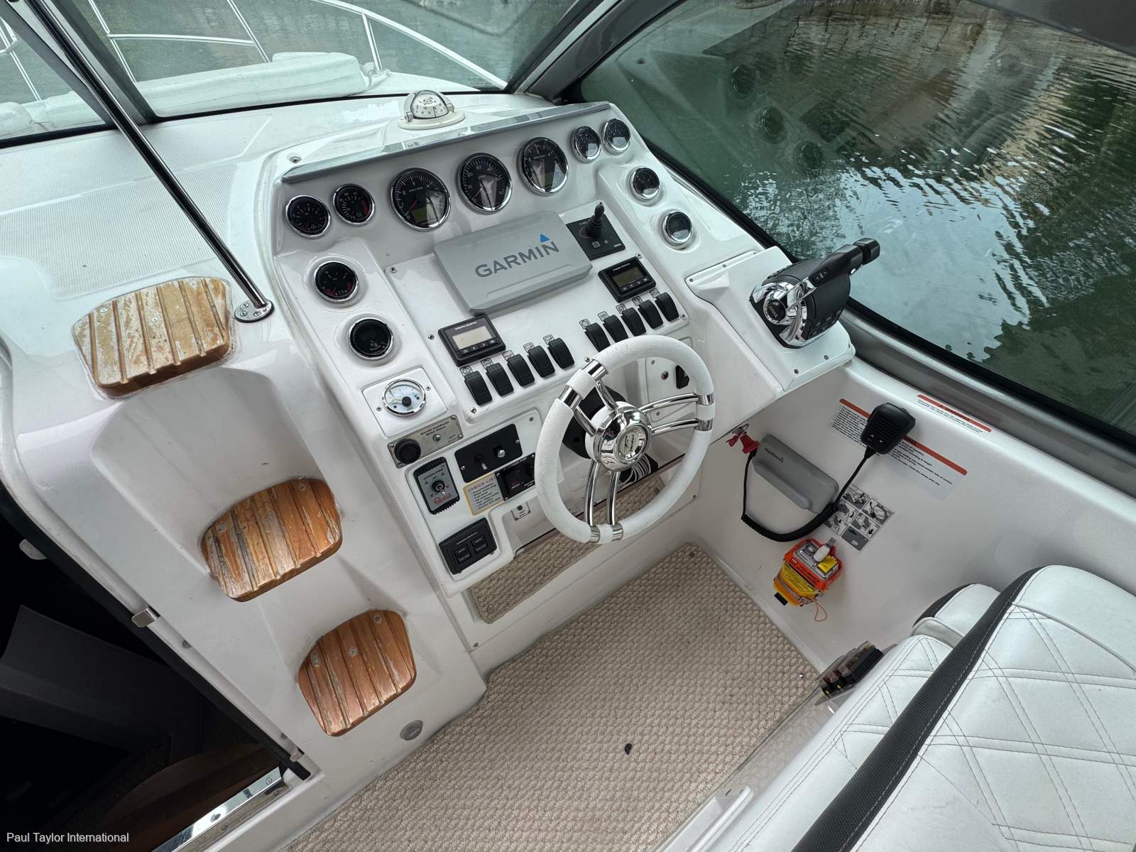 Fibrafort 330 GT - Sporty Style, Smooth Performance