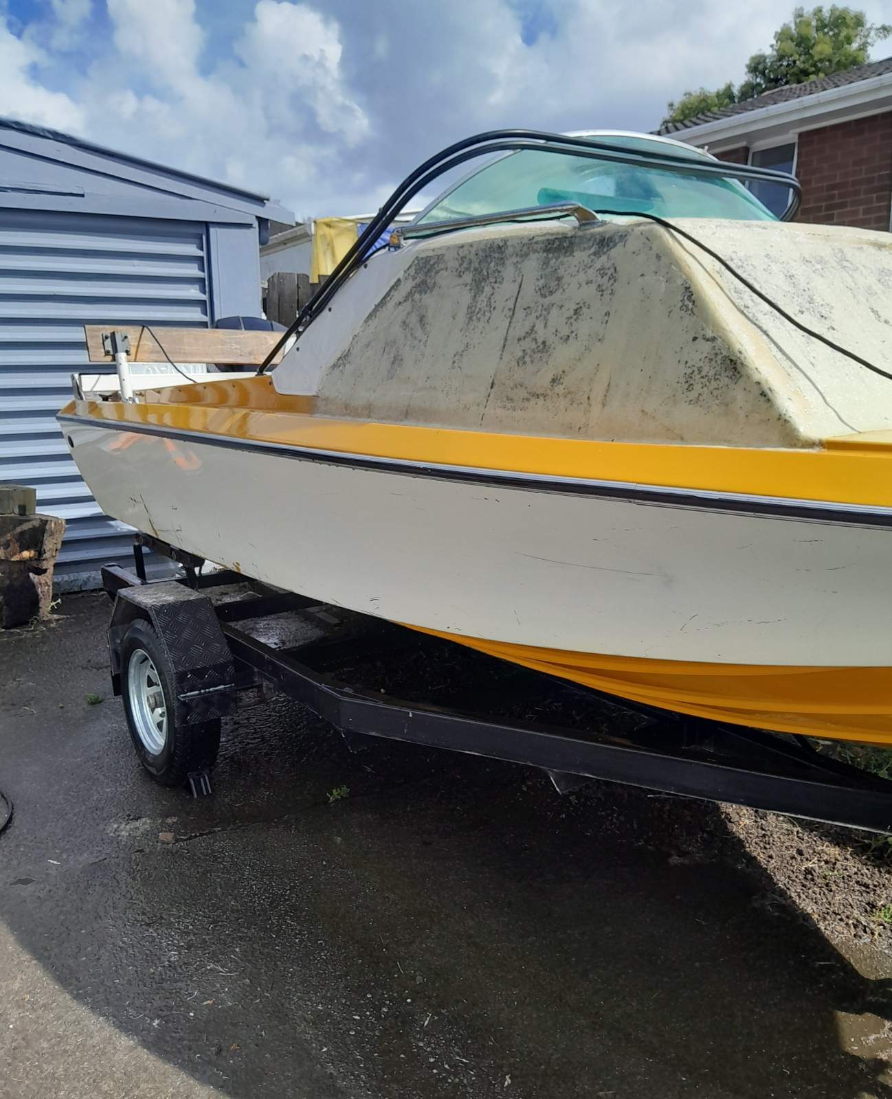 Great Working Boat with Tipper Trailer & lot more.