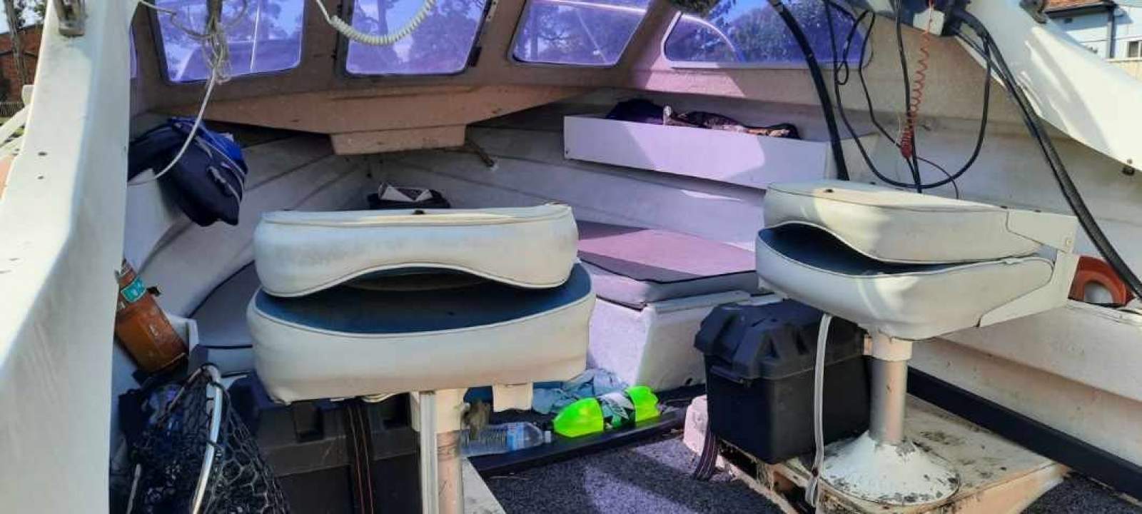 Yalta Craft:inside boat