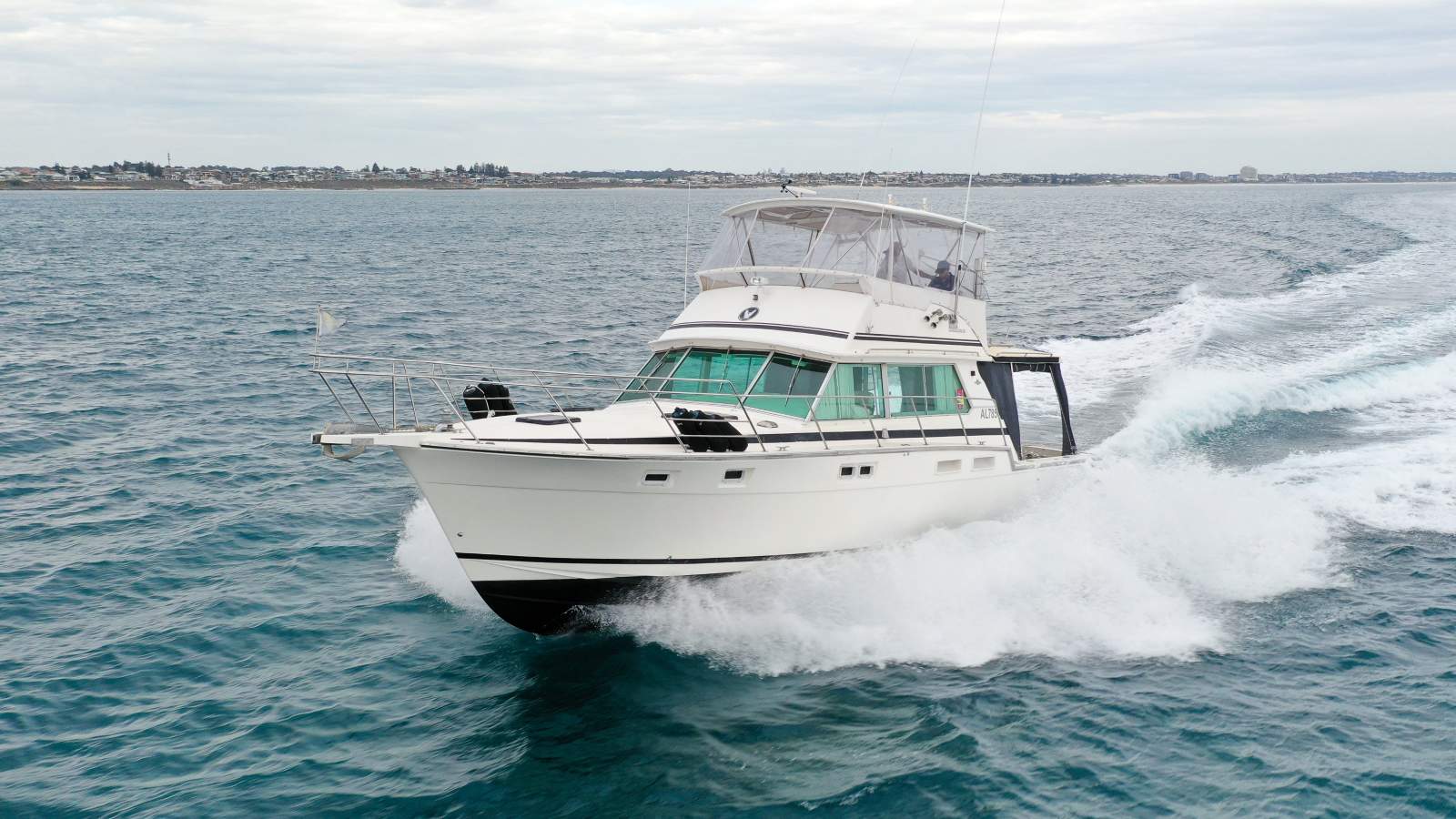 Caribbean 45 Flybridge Cruiser *RECENTLY REPOWERED*