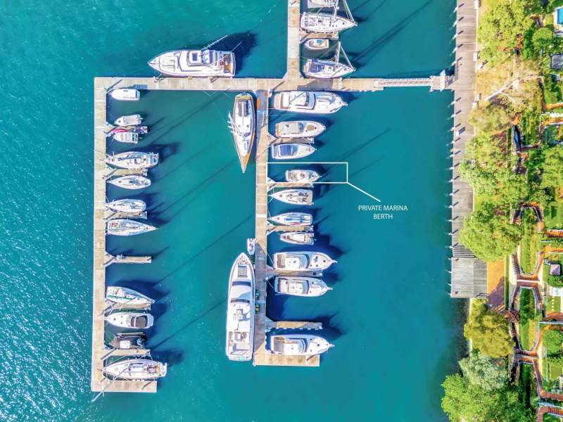 12m Powered Floating Marina Berth Plus a One Bedroom Apartment
