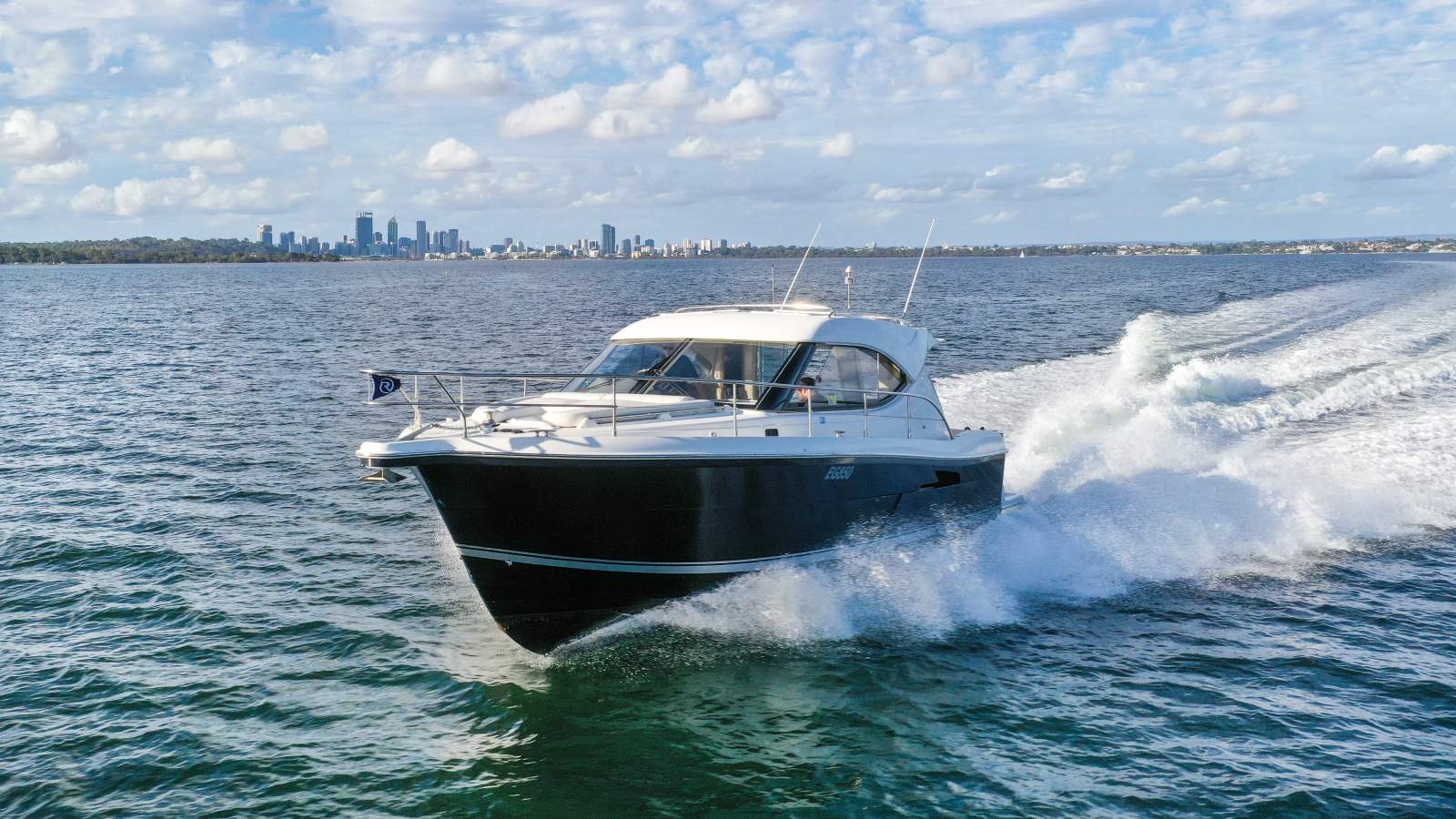 Riviera 3600 Sport Yacht