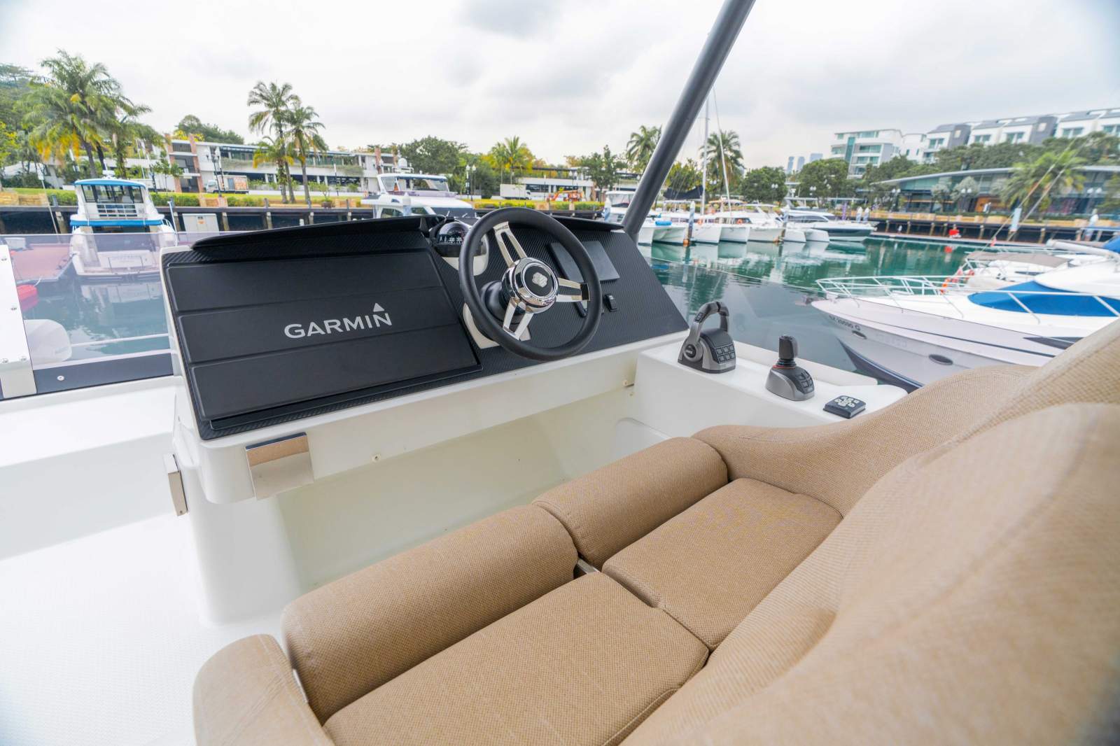 Fountaine Pajot MY6