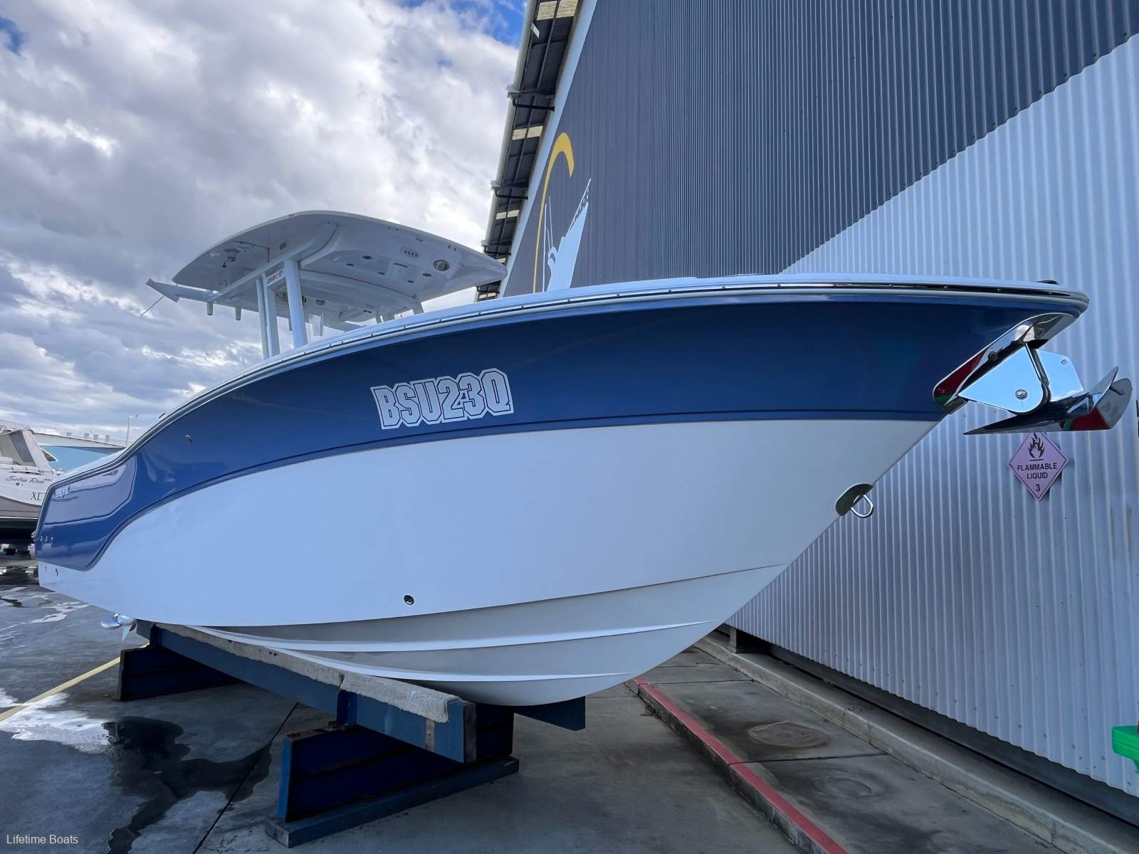 Sea Fox 268 Commander