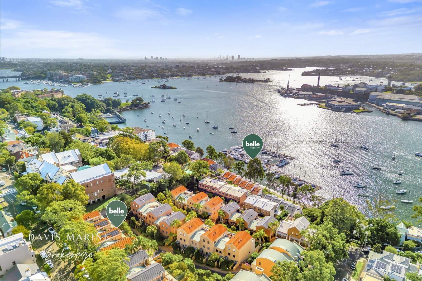 12m Powered Floating Marina Berth Plus a One Bedroom Apartment:12m Marina Berth 77/8 Water Street  For Sale