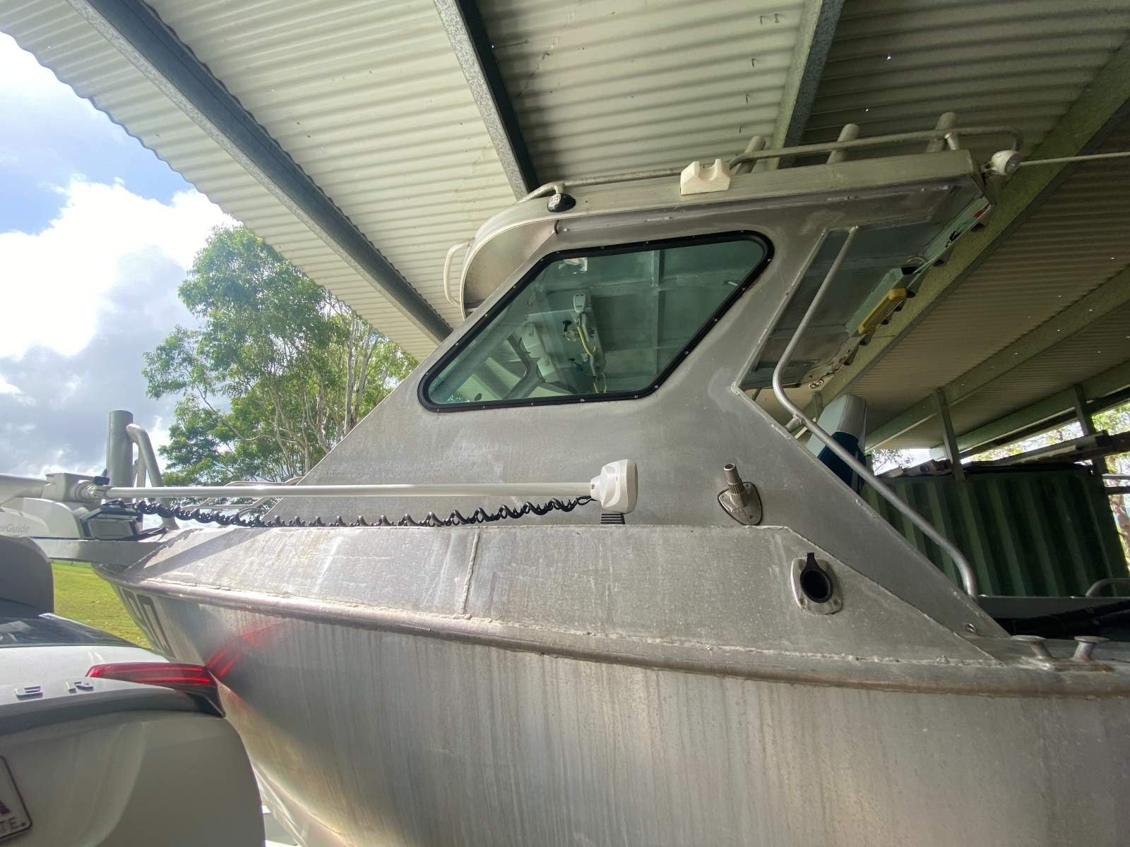 Hardtop Cuddy Cabin Walk Around