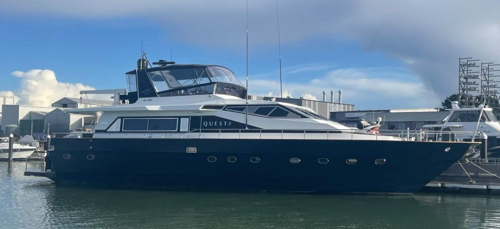 Azimut 80 Flybridge VIEW NOW - Previously in Charter for 49 PAX