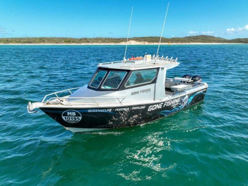 Oceaneer 8.4m Charter Vessel