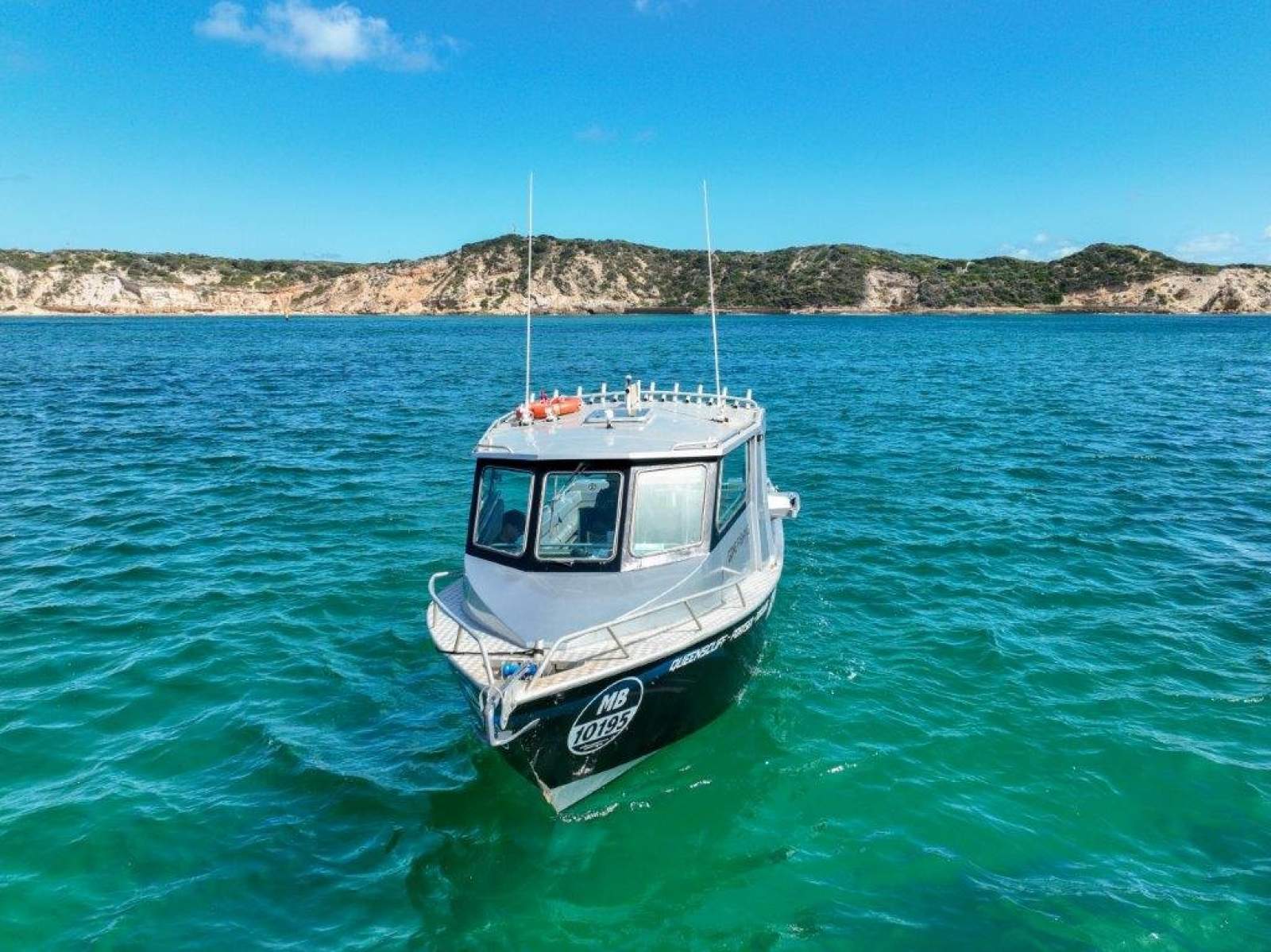 Oceaneer 8.4m Charter Vessel