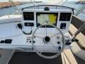 Caribbean 35 Flybridge Cruiser MK 3:Great dash layout