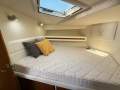 Caribbean 35 Flybridge Cruiser MK 3:Master looking to PORT