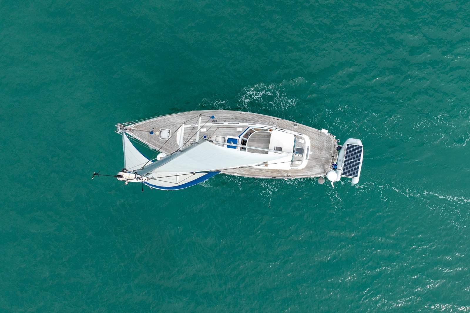 Hallberg-Rassy HR 46