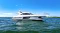 Riviera 5000 Sport Yacht