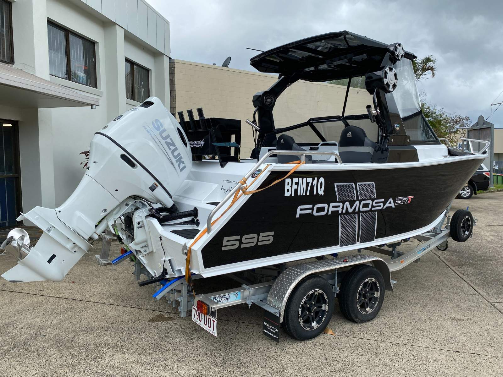 Formosa 595 SRT X Bowrider