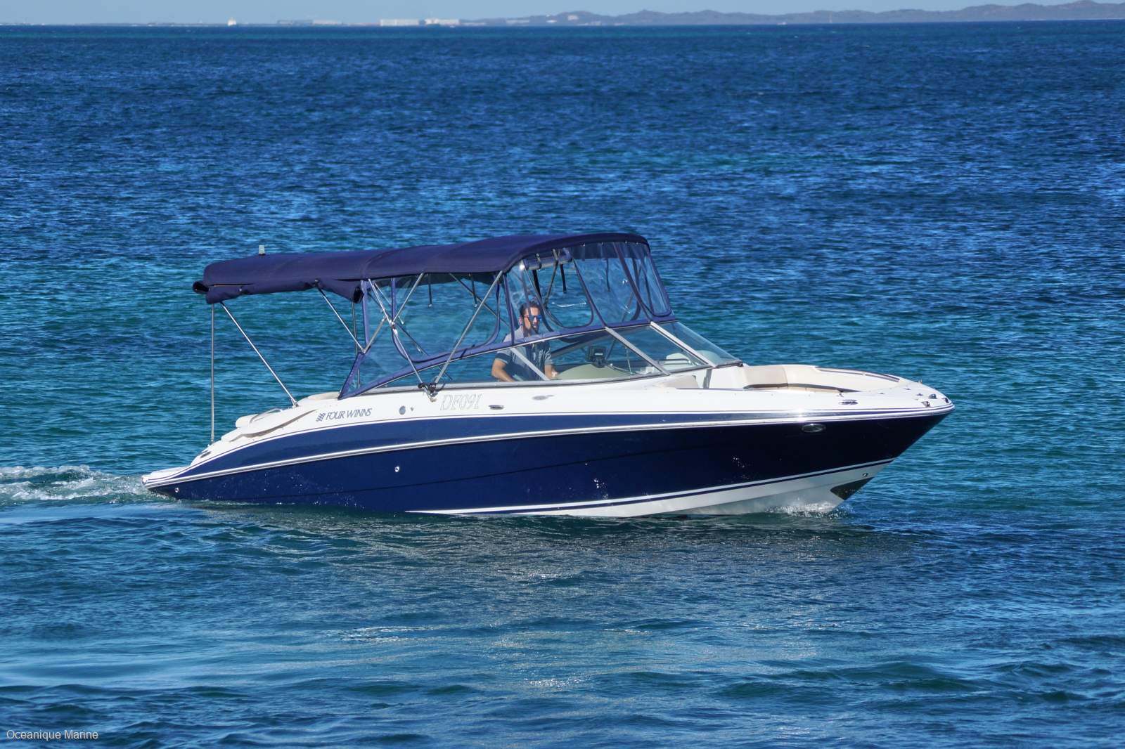 Four Winns Horizon 260