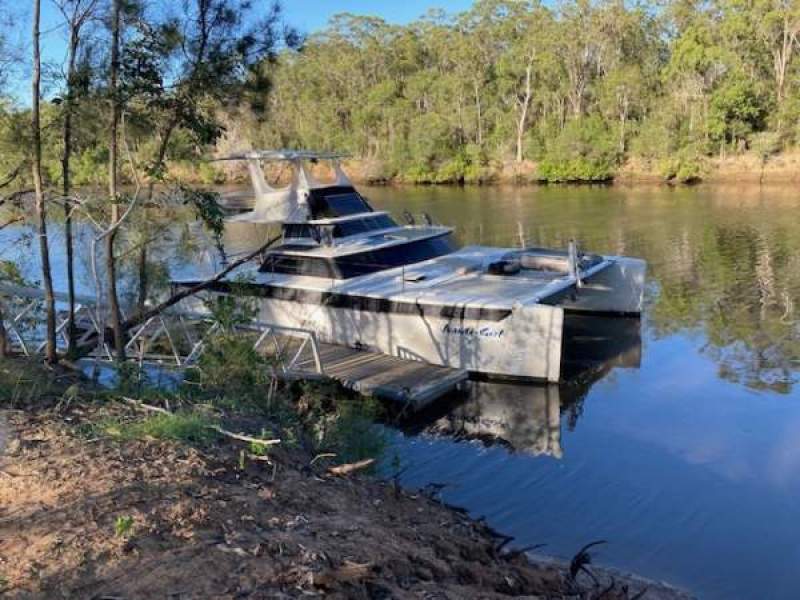 52 Foot Power Cat Fly Bridge