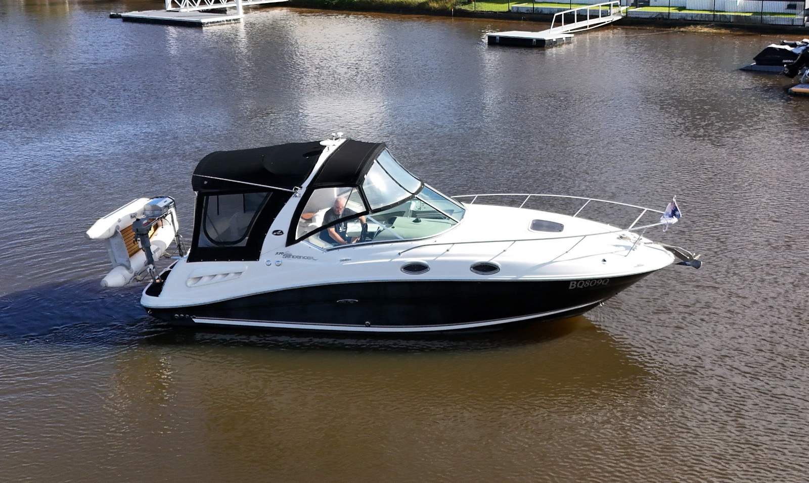 Sea Ray 275 Sundancer
