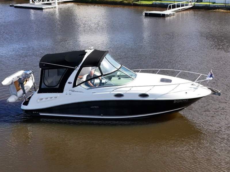 Sea Ray 275 Sundancer