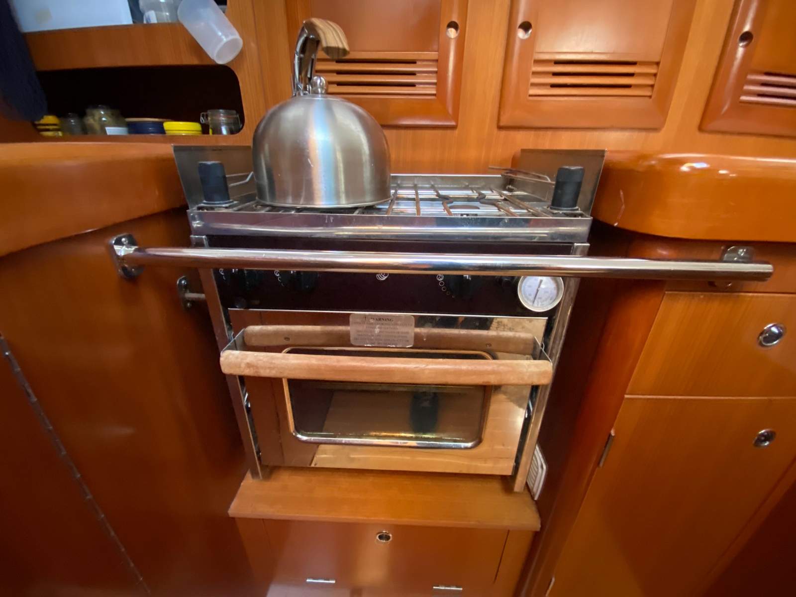 Beneteau 393 – Roomy 2 Cabin version Sancerre