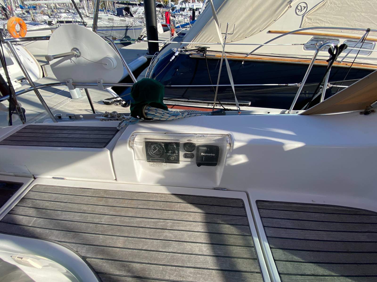 Beneteau 393 – Roomy 2 Cabin version Sancerre