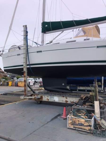 Beneteau 393 – Roomy 2 Cabin version Sancerre