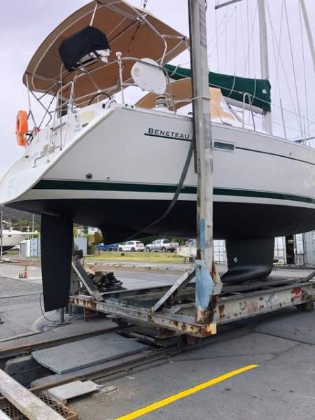 Beneteau 393 – Roomy 2 Cabin version Sancerre