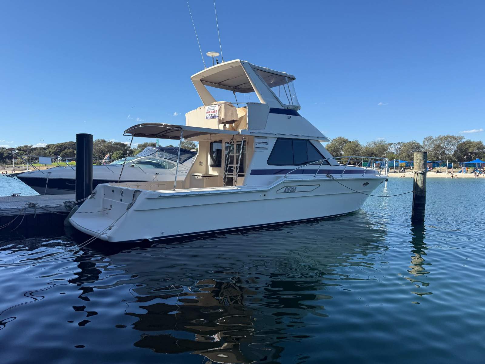 Thomascraft 43 Flybridge Twin Diesel Shaftdrive
