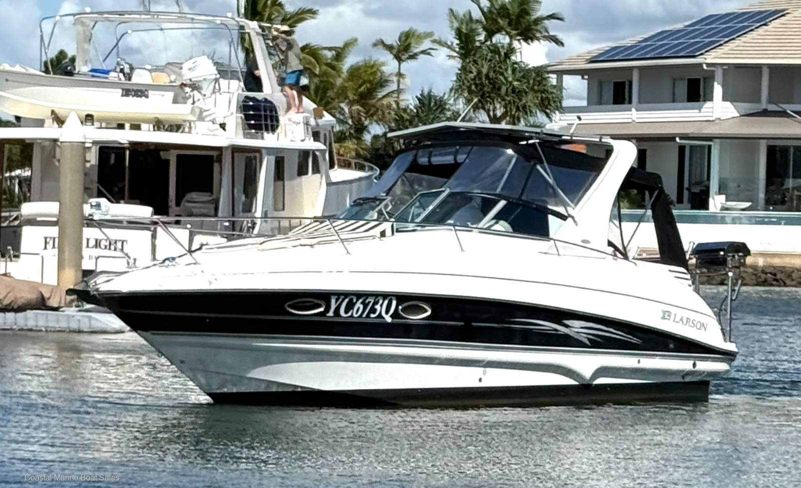 Larson Cabrio 274