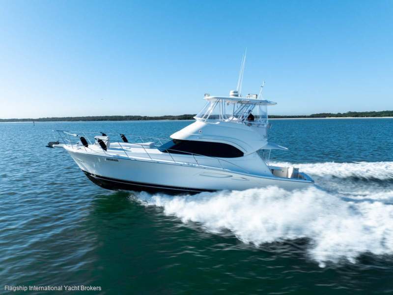 Riviera 42 Flybridge