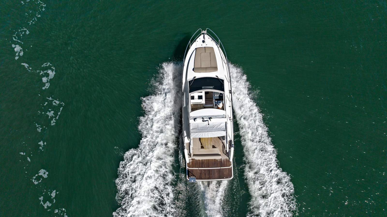 Sealine S330