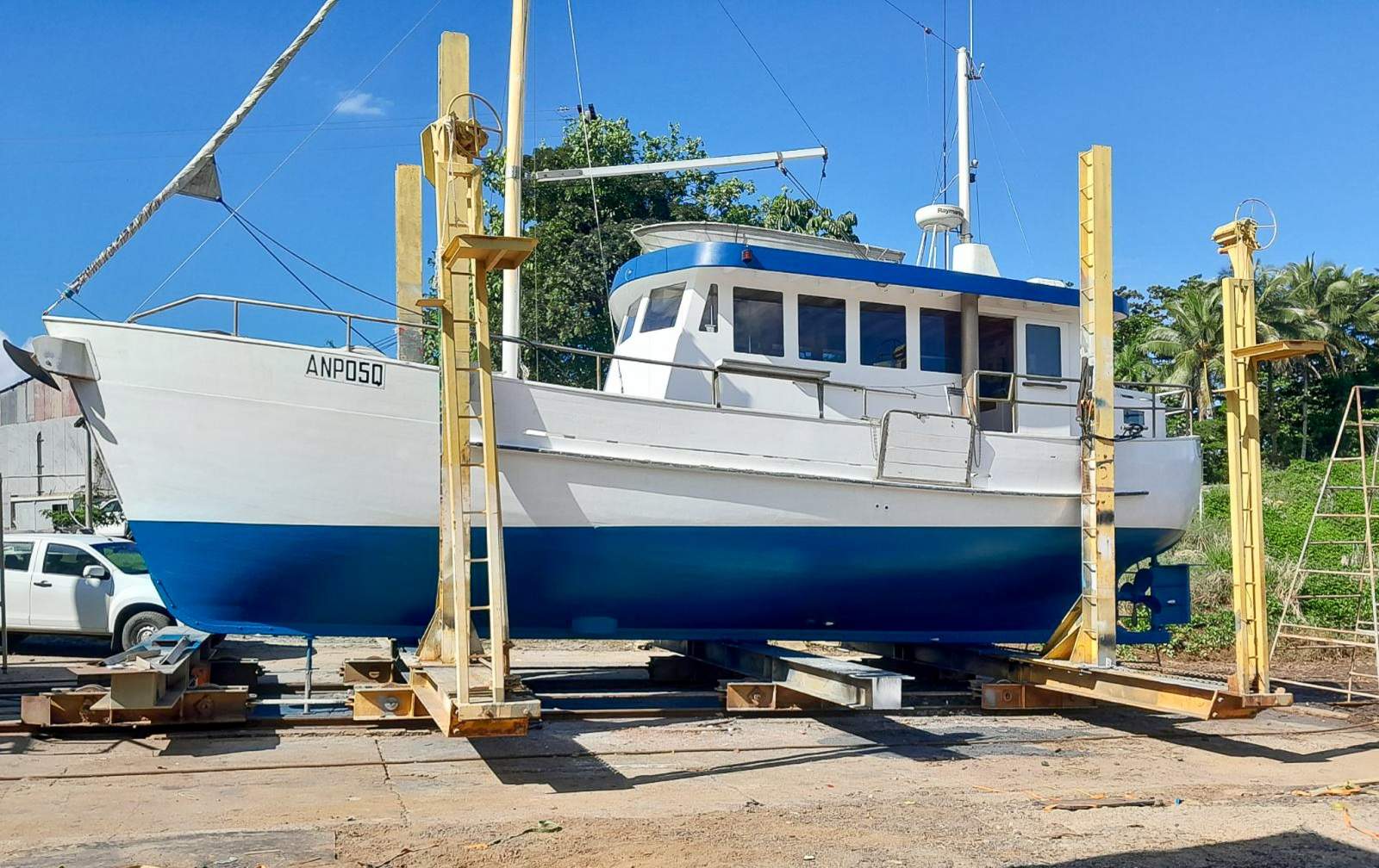 Carvel Live Aboard Cruiser