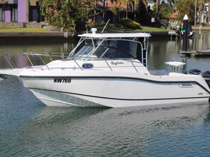 Boston Whaler 255 Conquest