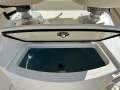 Boston Whaler 220 Outrage 2020 300hp Mercury!