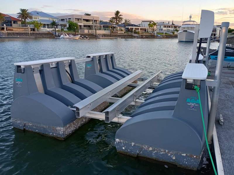 AQUA Boat Lift (Excellent Condition)