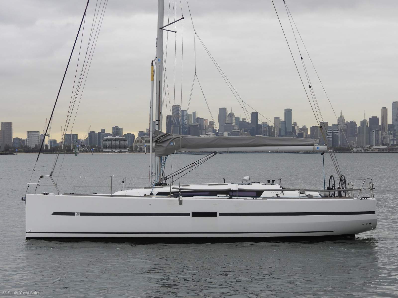 Dufour 36E Performance