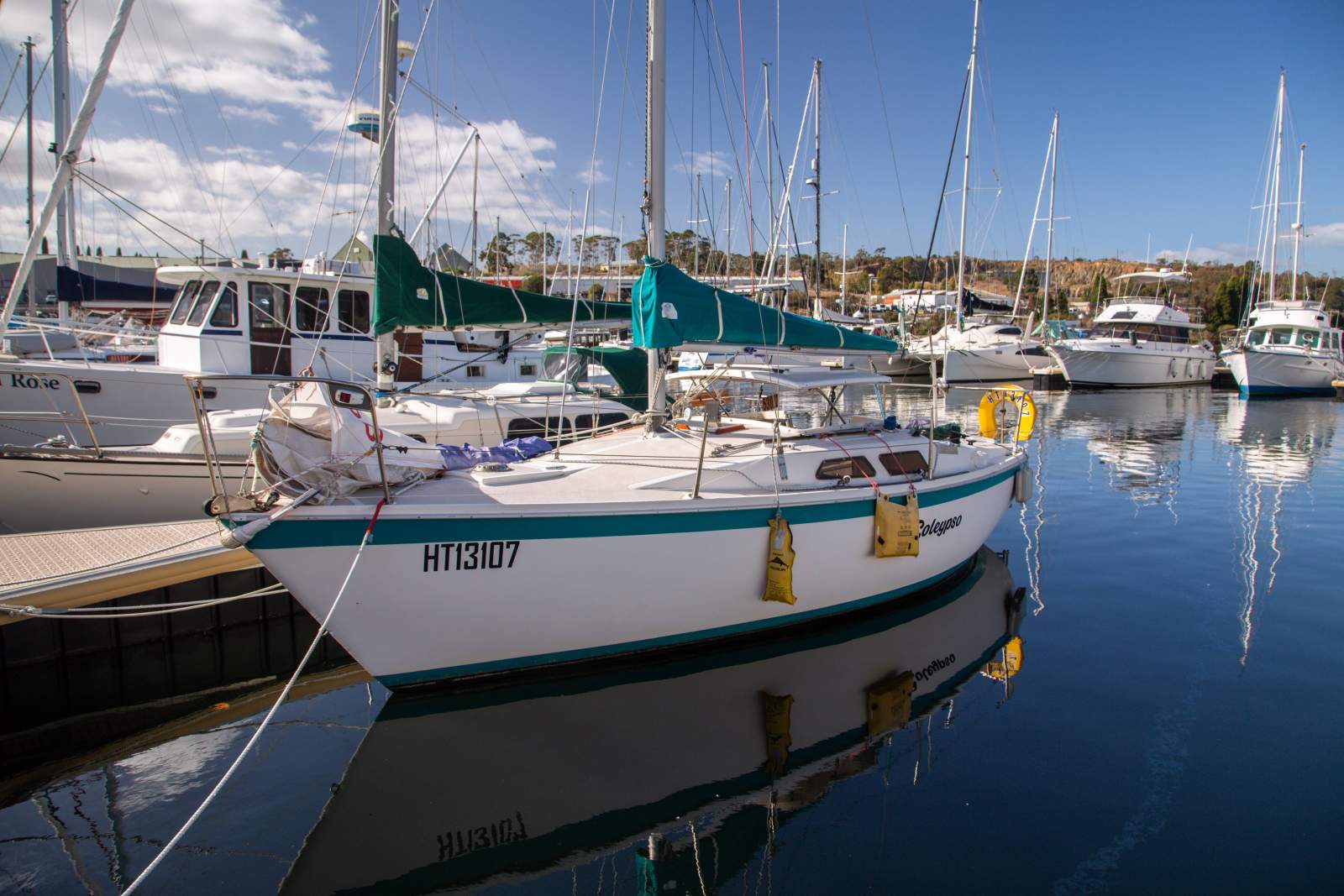Cole 23 IDEAL FIRST YACHT FOR CRUISING OR RACING!