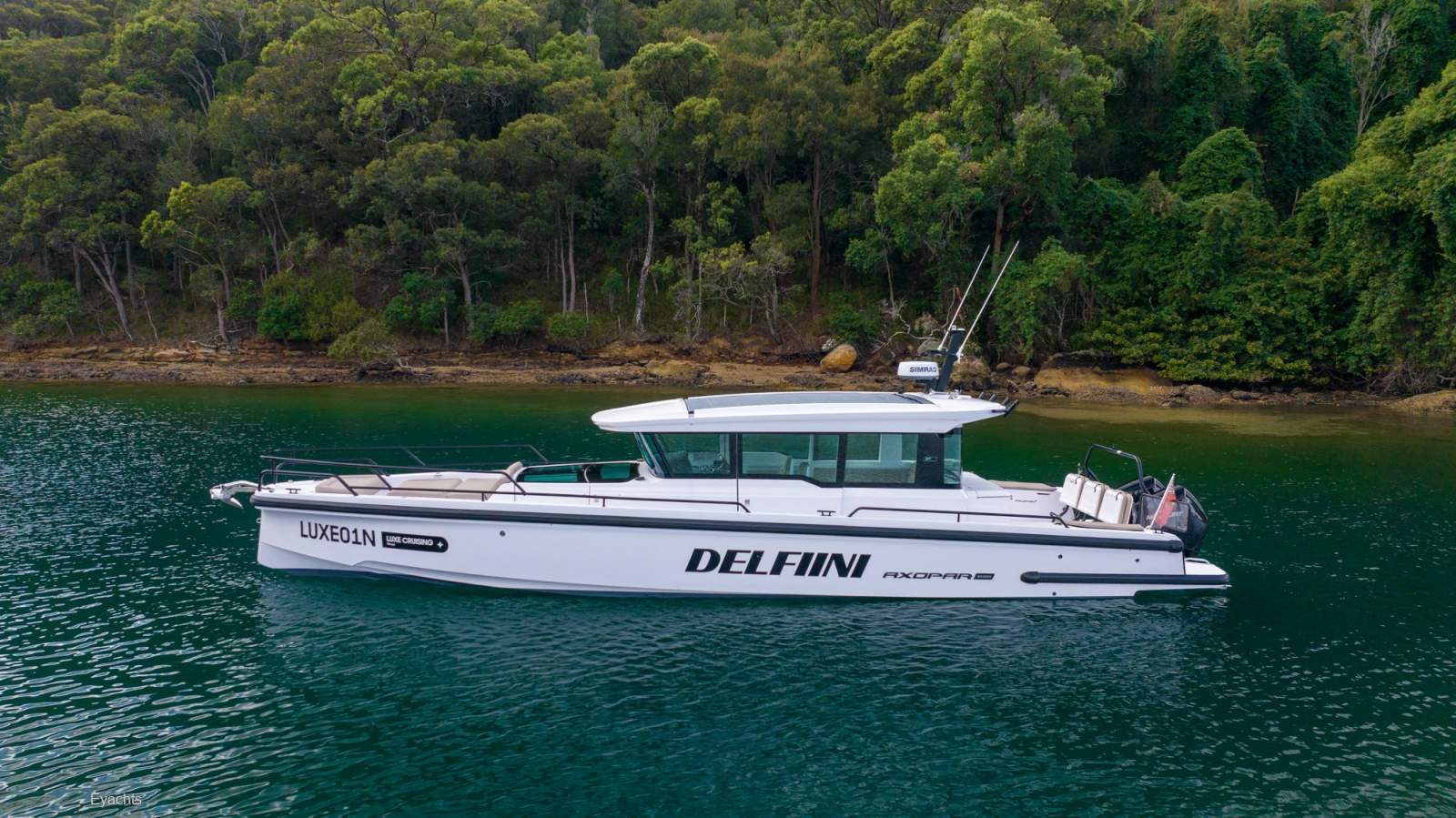 Axopar 37 Cross Cabin Commercial Survey - NSW Liquor License