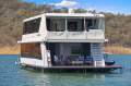 IMAGINE Houseboat Holiday Home on Lake Eildon:Imagine on Lake Eildon