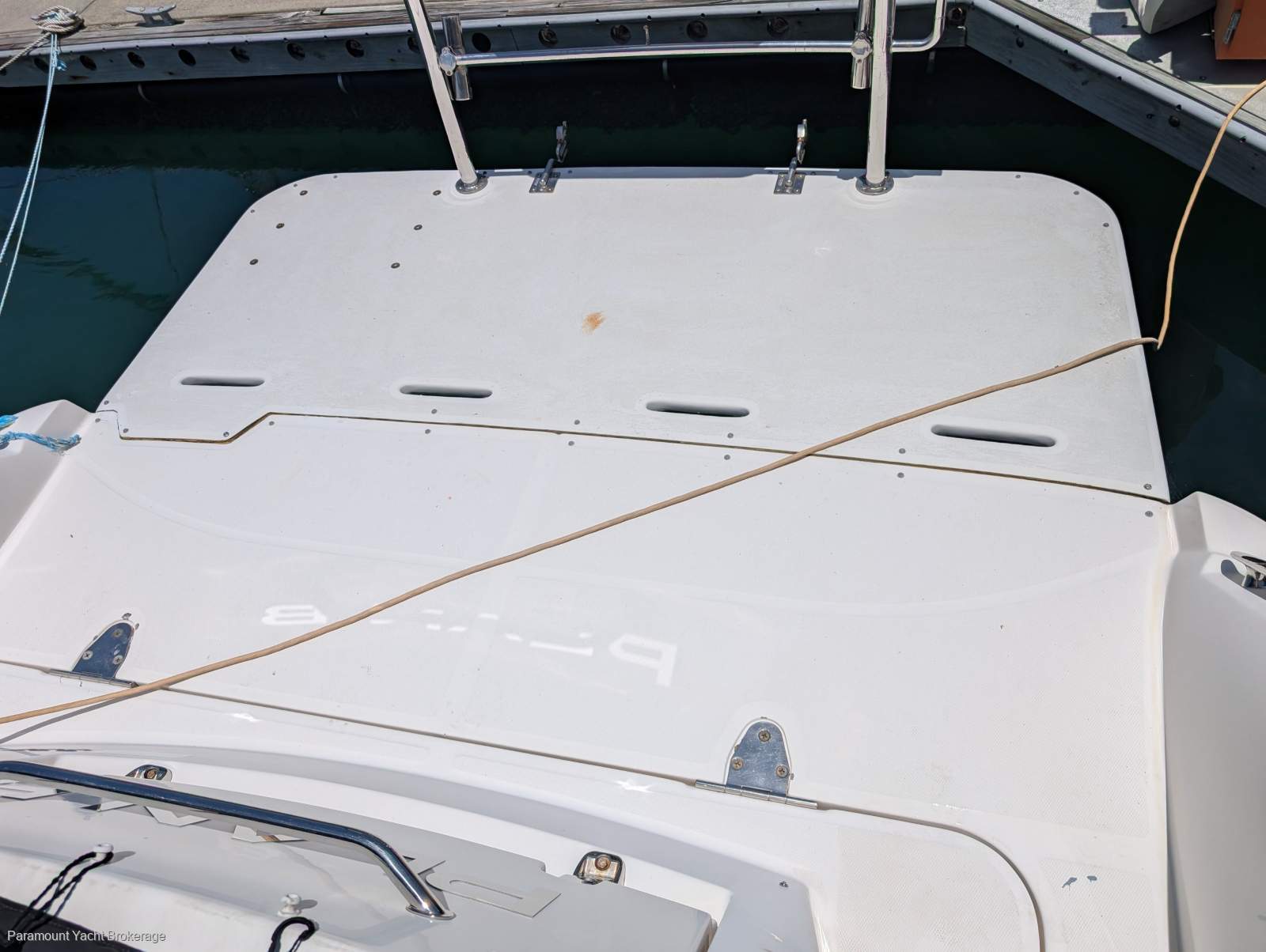 Sea Ray 330 Sundancer