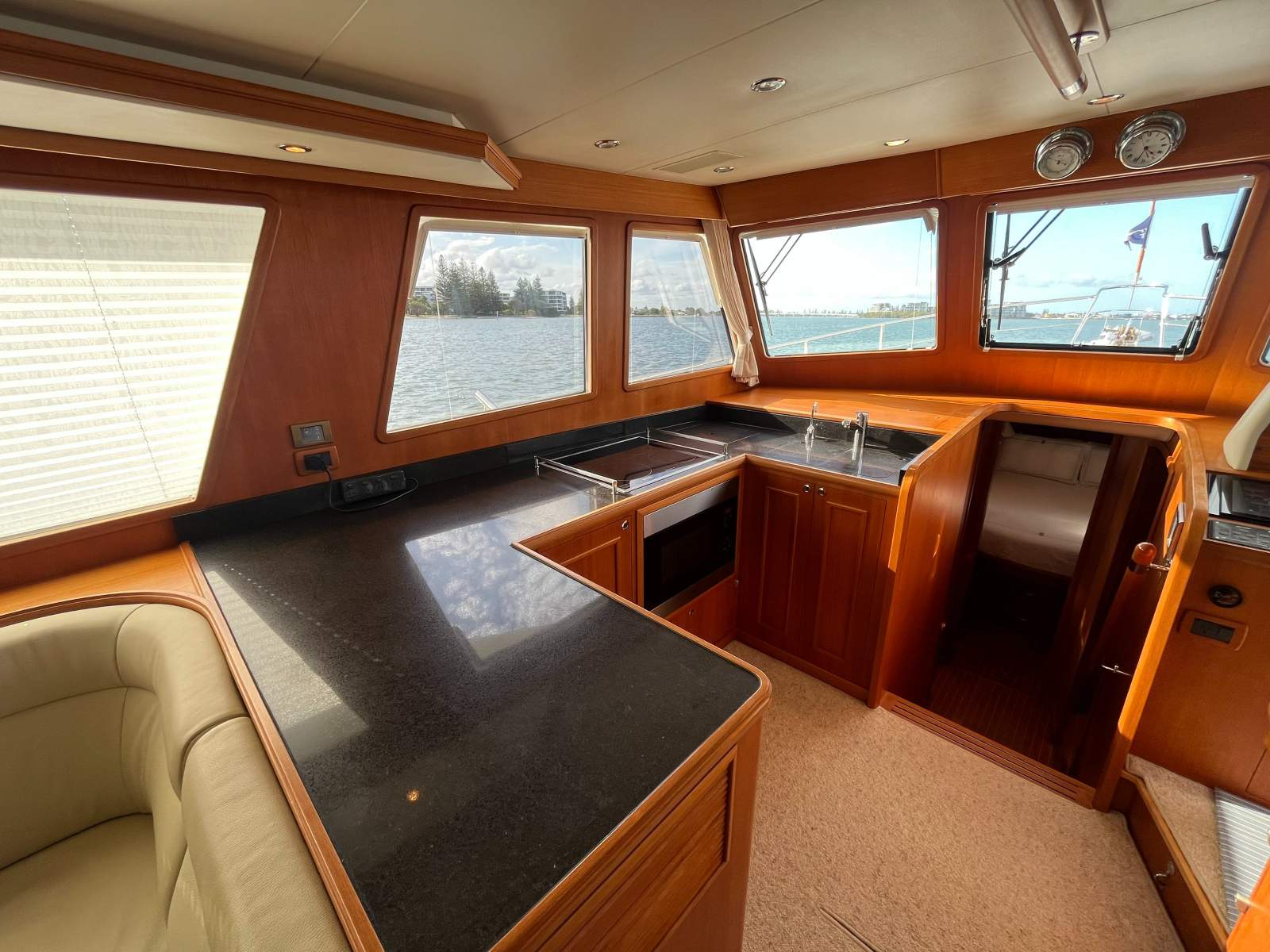 Grand Banks 41 Heritage Eu