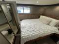 Bayliner 4387 Cruising Yacht FB Aft Cab