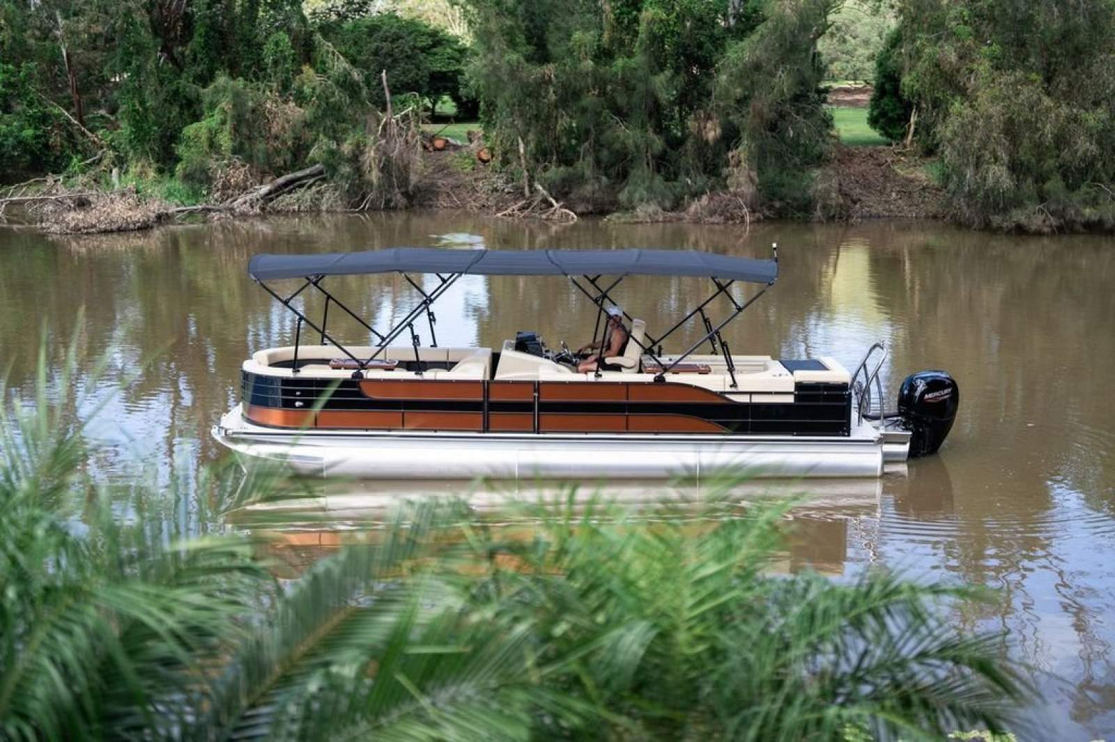Drift Pontoon