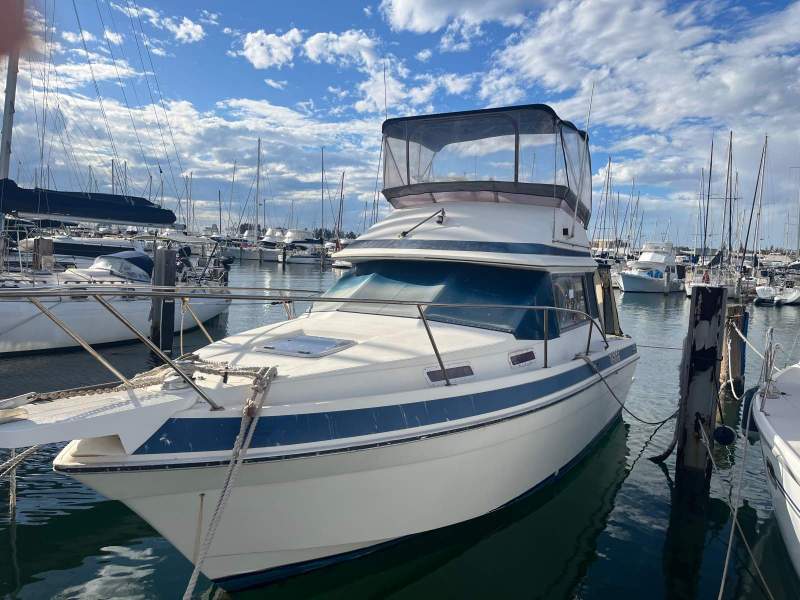 Markline 850 Flybridge
