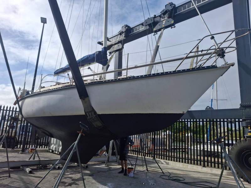 Phantom 32 Phantom 32 monohull sailboat