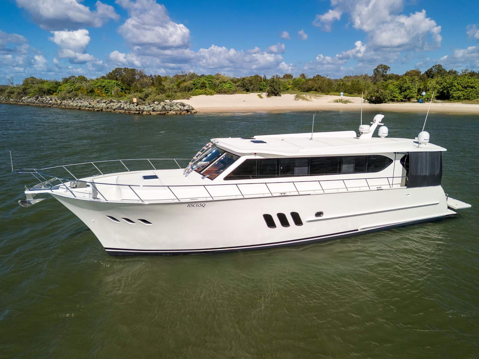 Island Gypsy 650 Luxury Cruiser