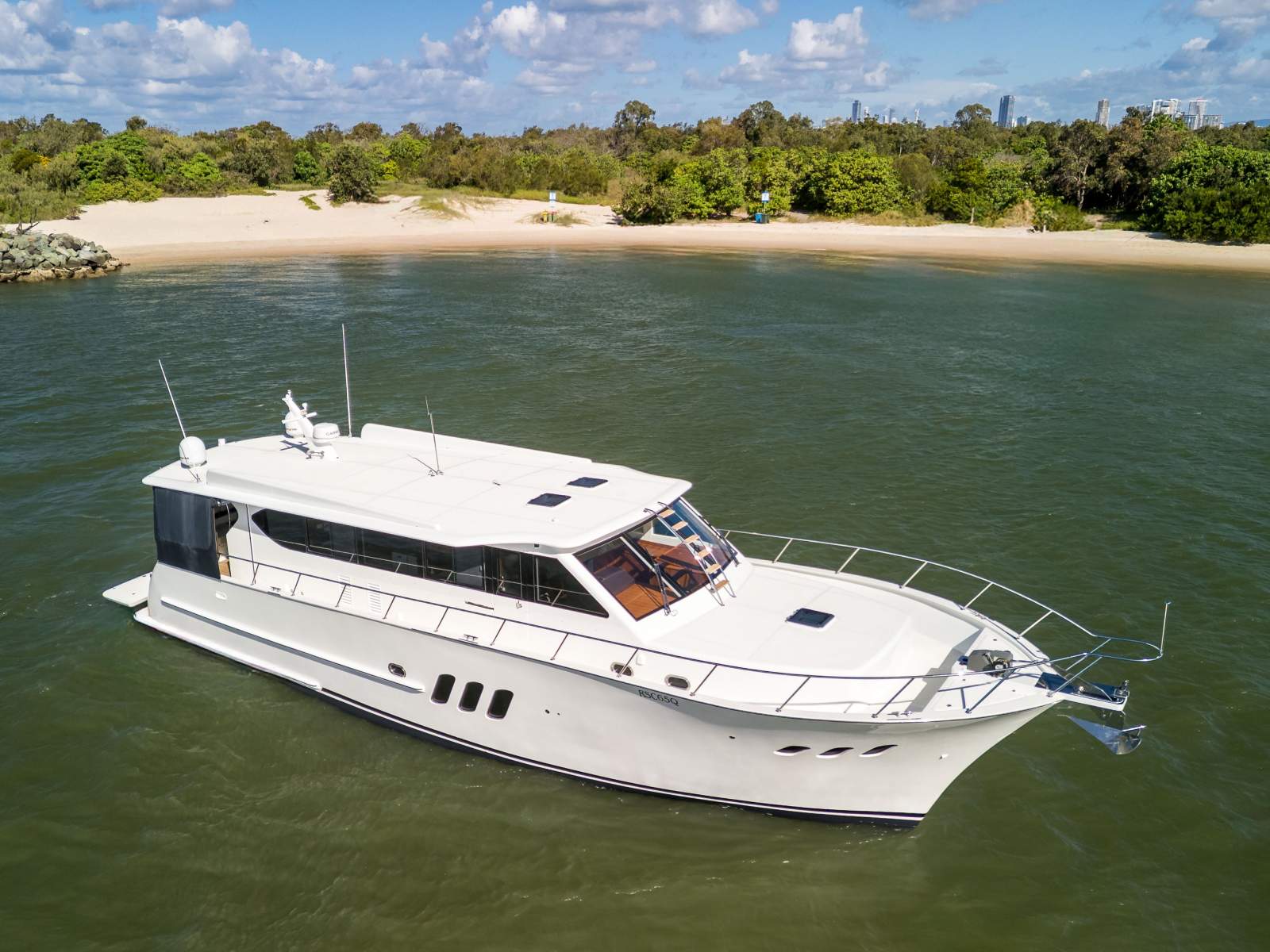 Island Gypsy 650 Luxury Cruiser