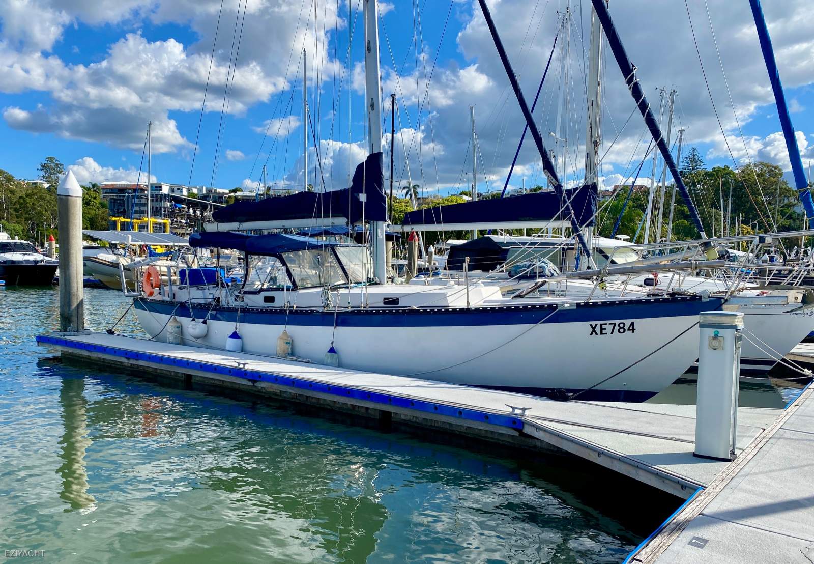 South Coast 36 - Superb Well-Equipped Offshore Cruiser