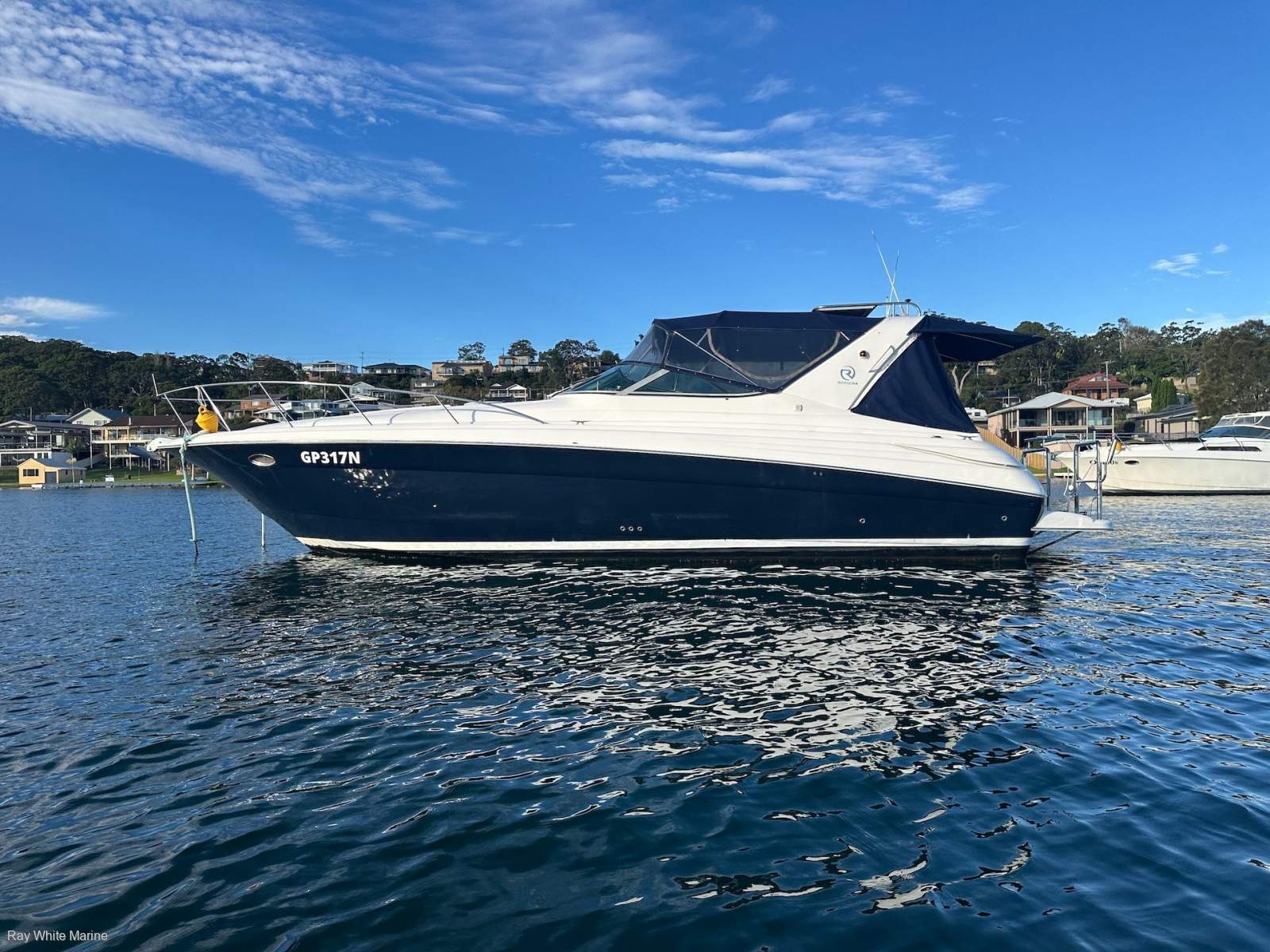 Riviera M370 Sports Cruiser