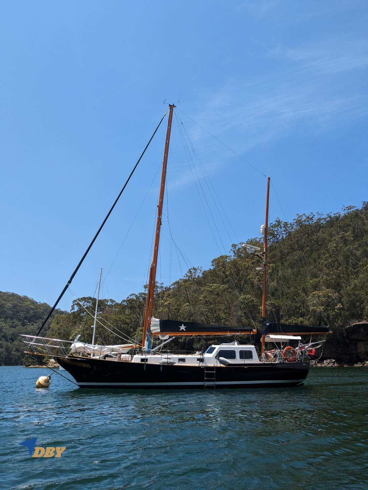 Herreshoff Mobjack 42