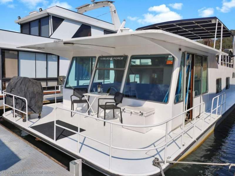 Ramsay 50 Homecruiser Sequester Ramsay Holiday Home on Lake Eildon